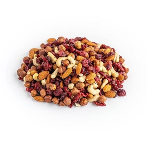 Смесь орехов с клюквой